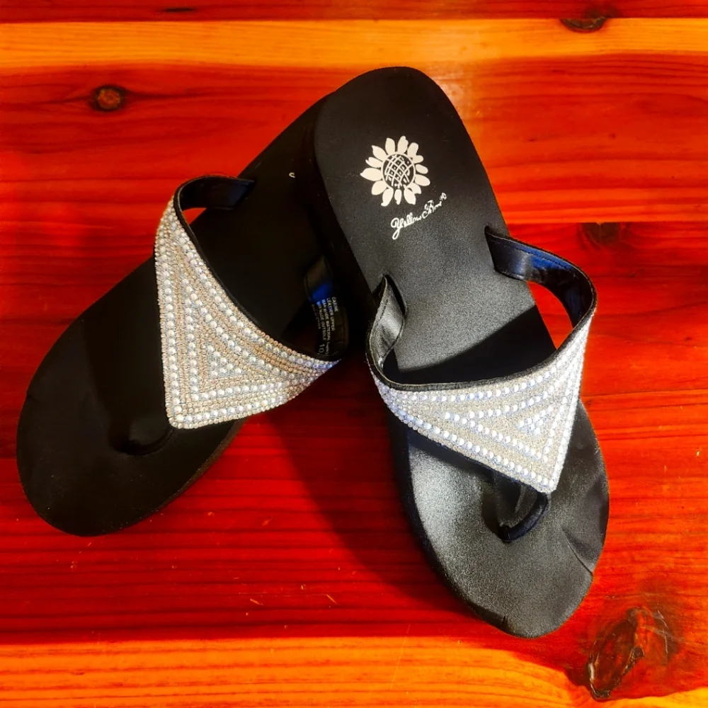 Yellow Box sandals, Size 10, Like new. - Picture 1 of 6